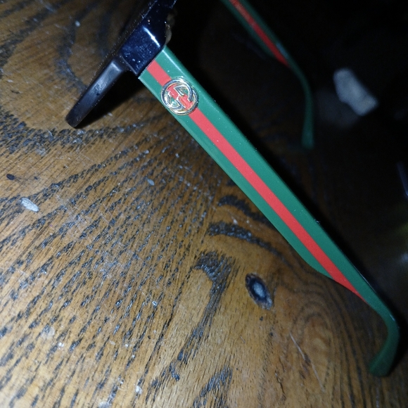 Gucci Sunglasses - Picture 2 of 3